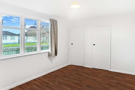 Photo of property in 15 Redfern Street, Dannevirke, 4930