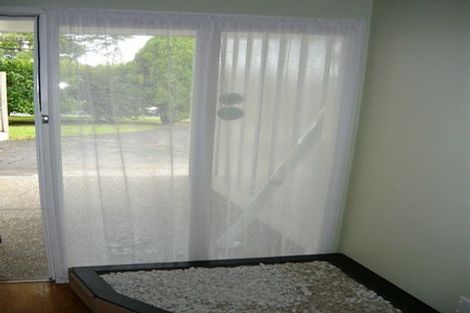 Photo of property in 50 Golf Road, New Lynn, Auckland, 0600