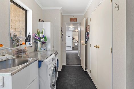 Photo of property in 70 Oteki Park Drive, Welcome Bay, Tauranga, 3112