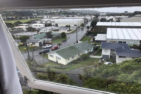 Photo of property in 28 Revans Street, Miramar, Wellington, 6022