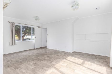 Photo of property in 1a-b Devon Place, Cannons Creek, Porirua, 5024