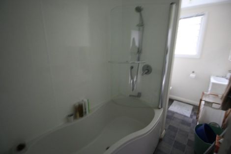 Photo of property in 21 Waterloo Crescent, Hokowhitu, Palmerston North, 4410