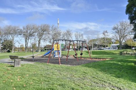 Photo of property in 2 Meredith Street, Addington, Christchurch, 8024