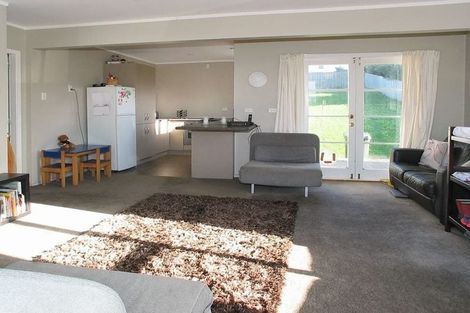 Photo of property in 104 Te Pene Avenue, Titahi Bay, Porirua, 5022