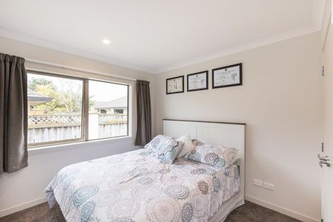 Photo of property in 27 Oak Crescent, Ashhurst, 4810