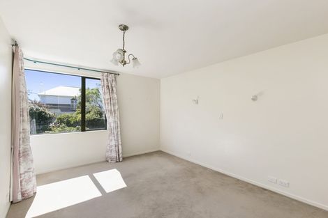 Photo of property in 150c Karori Road, Karori, Wellington, 6012