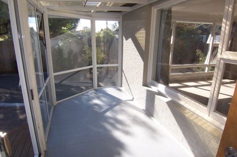 Photo of property in 279 Avonhead Road, Avonhead, Christchurch, 8042