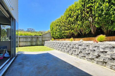 Photo of property in 260 Mark Avenue, Grenada Village, Wellington, 6037