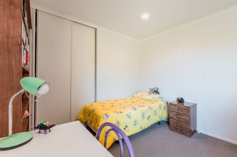 Photo of property in 6 Station Road, Huapai, Kumeu, 0810