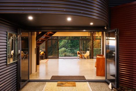 Photo of property in 631 Pahiatua Aokautere Road, Aokautere, Palmerston North, 4471