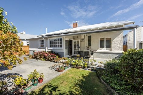 Photo of property in 8 Latham Street, Napier South, Napier, 4110
