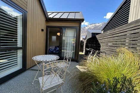 Photo of property in 27 Inder Street, Jacks Point, 9371