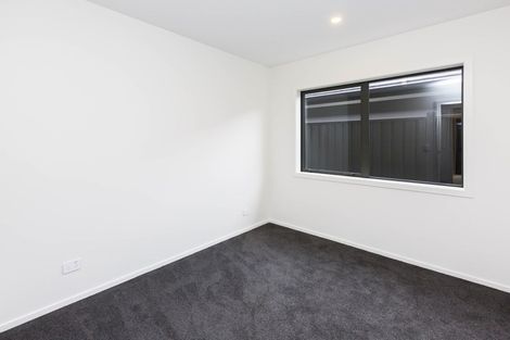Photo of property in 7 Thornbury Lane, Timberlea, Upper Hutt, 5018