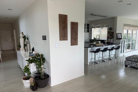 Photo of property in 1 Irongate Avenue, Ranui, Auckland, 0612