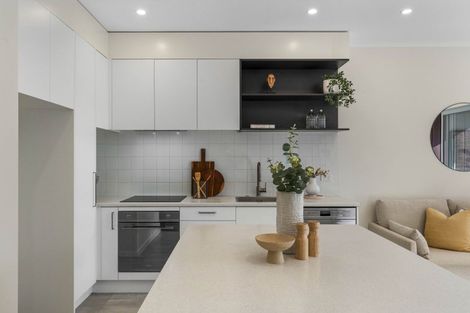 Photo of property in 9/28 Nevill Road, Hobsonville, Auckland, 0616