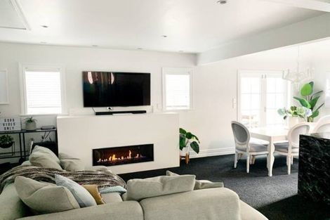 Photo of property in 236 Tinakori Road, Thorndon, Wellington, 6011