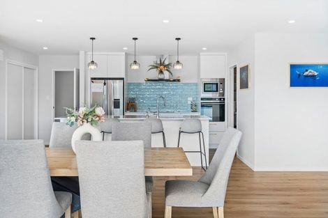 Photo of property in 11 Rihi Paea Rise, Ngunguru, 0173