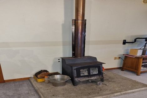 Photo of property in 27 Parrs Road, Hurworth, New Plymouth, 4371