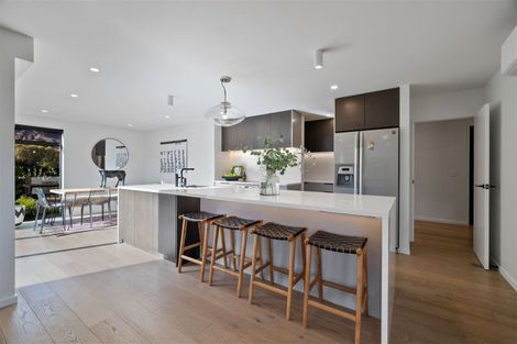 Photo of property in 5 Betty Roberts Lane, Cracroft, Christchurch, 8022