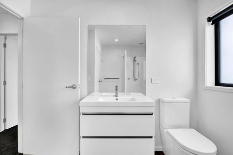 Photo of property in 12a Hamlet Street, Stratford, 4332