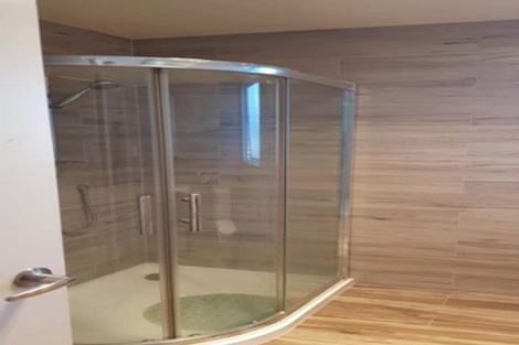 Photo of property in 13 Medina Place, Half Moon Bay, Auckland, 2012