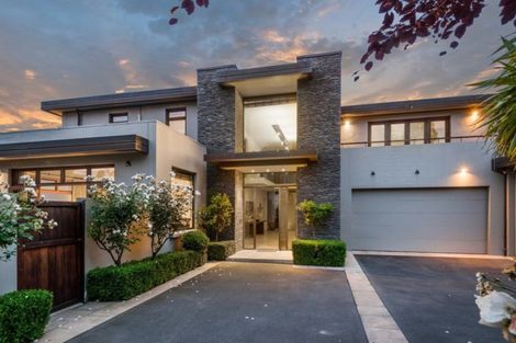 Photo of property in 118 Straven Road, Fendalton, Christchurch, 8014