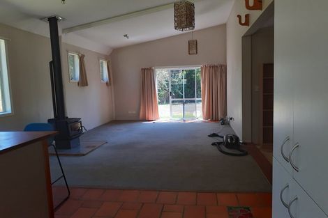 Photo of property in 141 Bethells Road, Waitakere, Henderson, 0781
