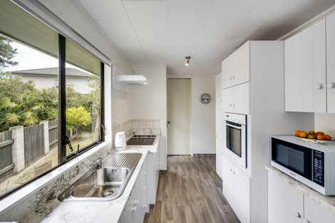 Photo of property in 1/11 Hetley Crescent, Taradale, Napier, 4112