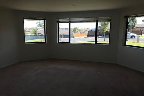 Photo of property in 24 Woodcroft Way, Pukekohe, 2120