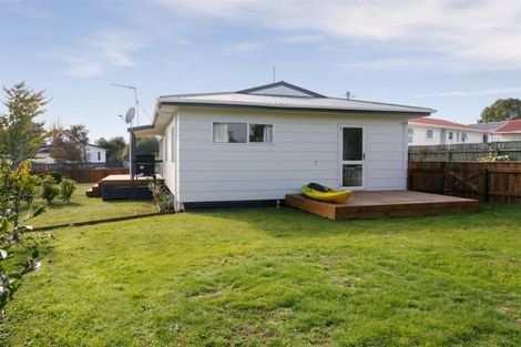 Photo of property in 104 Richmond Avenue, Richmond Heights, Taupo, 3330