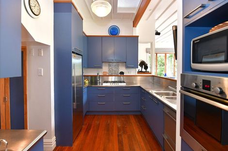 Photo of property in 33 Te Araroa Drive, Paremoremo, Auckland, 0632