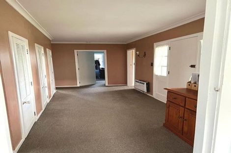 Photo of property in 6 Henare Street, West End, Palmerston North, 4412