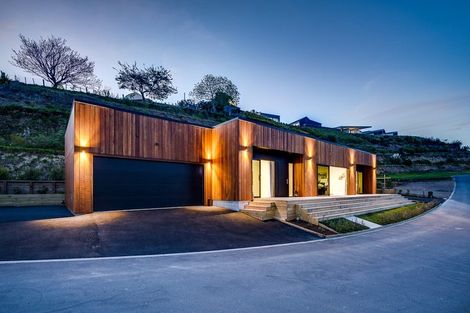 Photo of property in 91 Oak Road, Poraiti, Napier, 4112