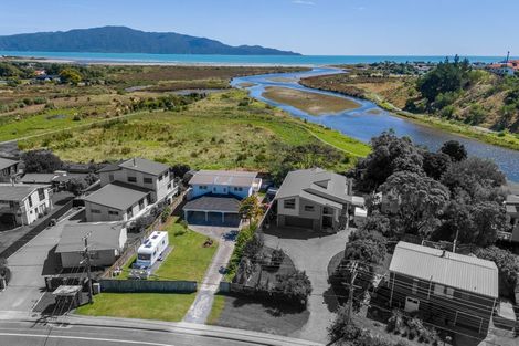 Photo of property in 11 Makora Road, Otaihanga, Paraparaumu, 5036