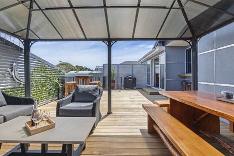 Photo of property in 17 Tainui Street, Welbourn, New Plymouth, 4312