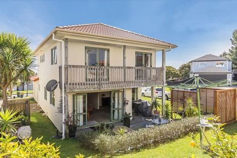 Photo of property in 215 Alec Craig Way, Gulf Harbour, Whangaparaoa, 0930