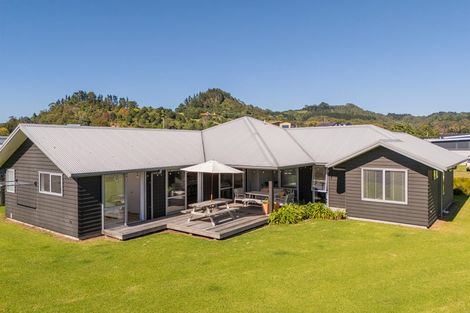 Photo of property in 44 Longreach Drive, Cooks Beach, Whitianga, 3591