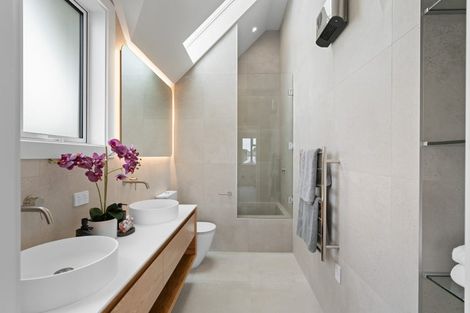 Photo of property in 5 Repton Street, Merivale, Christchurch, 8014