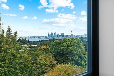 Photo of property in 4d Fowler Street, Northcote, Auckland, 0627