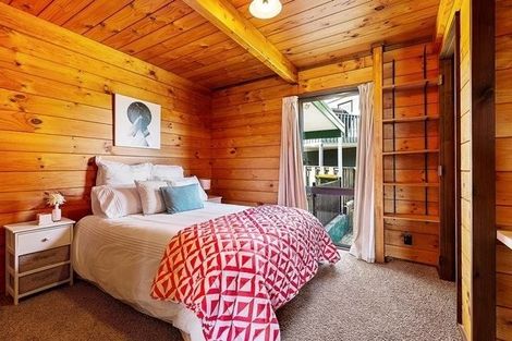 Photo of property in 24 Mercury Way, Whitby, Porirua, 5024