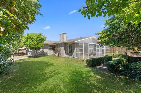 Photo of property in 2 Moorpark Place, Ilam, Christchurch, 8041