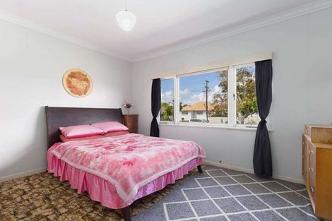 Photo of property in 6 Frances Street, Manurewa, Auckland, 2102