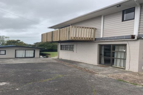 Photo of property in 24 Neil Avenue, Te Atatu Peninsula, Auckland, 0610