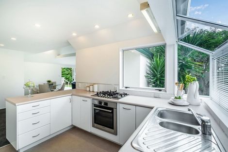 Photo of property in 1/1 Valley Road, Northcote, Auckland, 0626