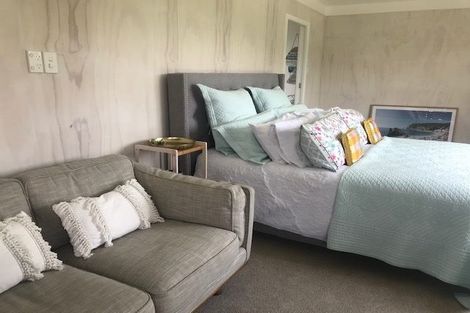 Photo of property in 8 Wainamu Road, Raglan, 3297