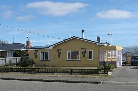 Photo of property in 10 Studholme Street, Waimate, 7924