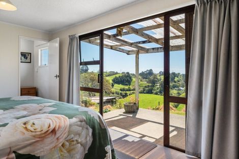 Photo of property in 38 Atkinson Road, Hurworth, New Plymouth, 4371