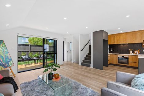 Photo of property in 7/13 Fairdale Place, Birkdale, Auckland, 0626