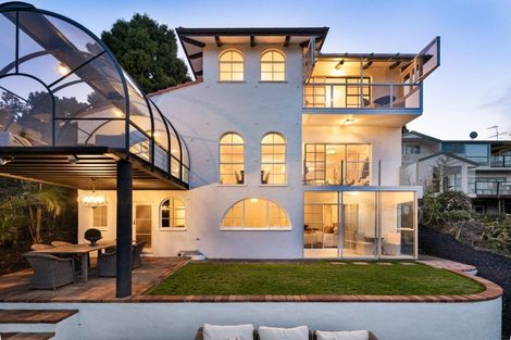 Photo of property in 35 Tawini Road, Titirangi, Auckland, 0604