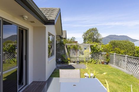 Photo of property in 28 Lakeridge Close, Rangatira Park, Taupo, 3330
